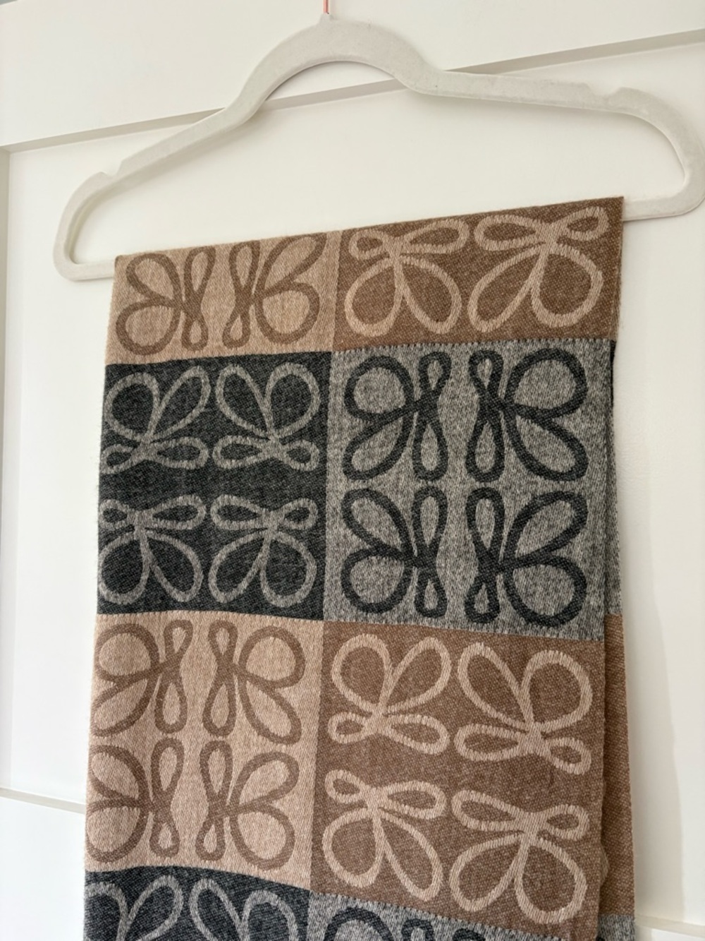 Loewe Logo Scarf